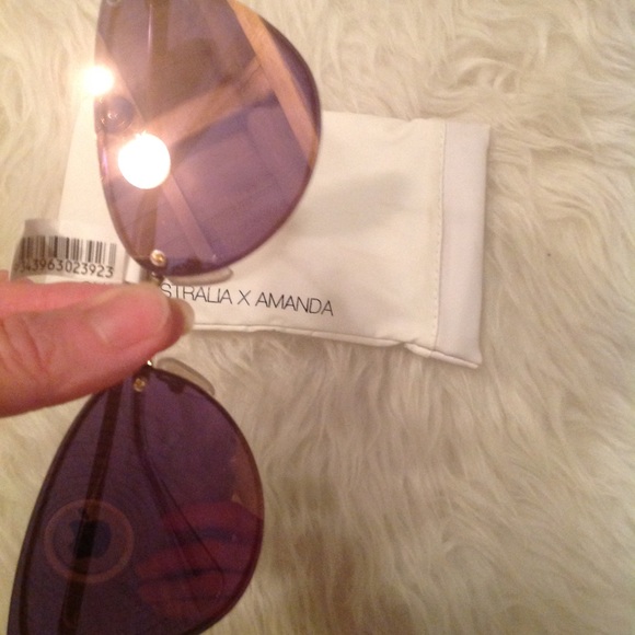 1 left read HOST PICK! Rare !Quay rare lady-luck - Picture 3 of 6